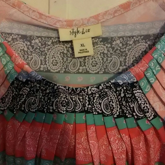 Top - Picture 2 of 3